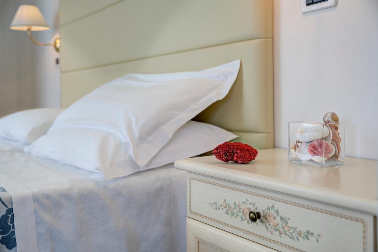 Hotel Carlton Beach Ріміні Екстер'єр фото